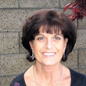 Meet your Posher, Denise